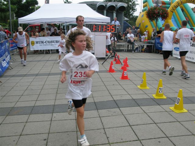 ../Images/BenefizlaufMerseburg2010 (21).jpg